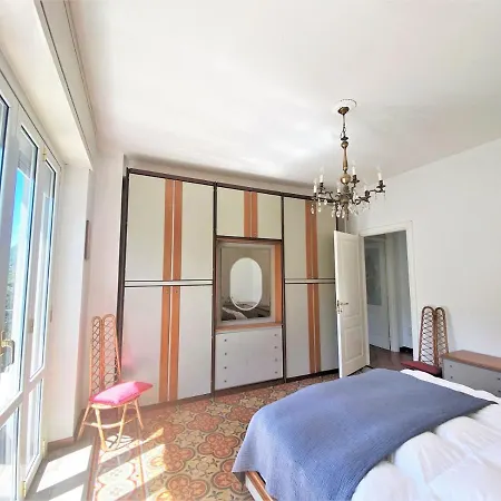 Large 200 M2 Fantastic View On